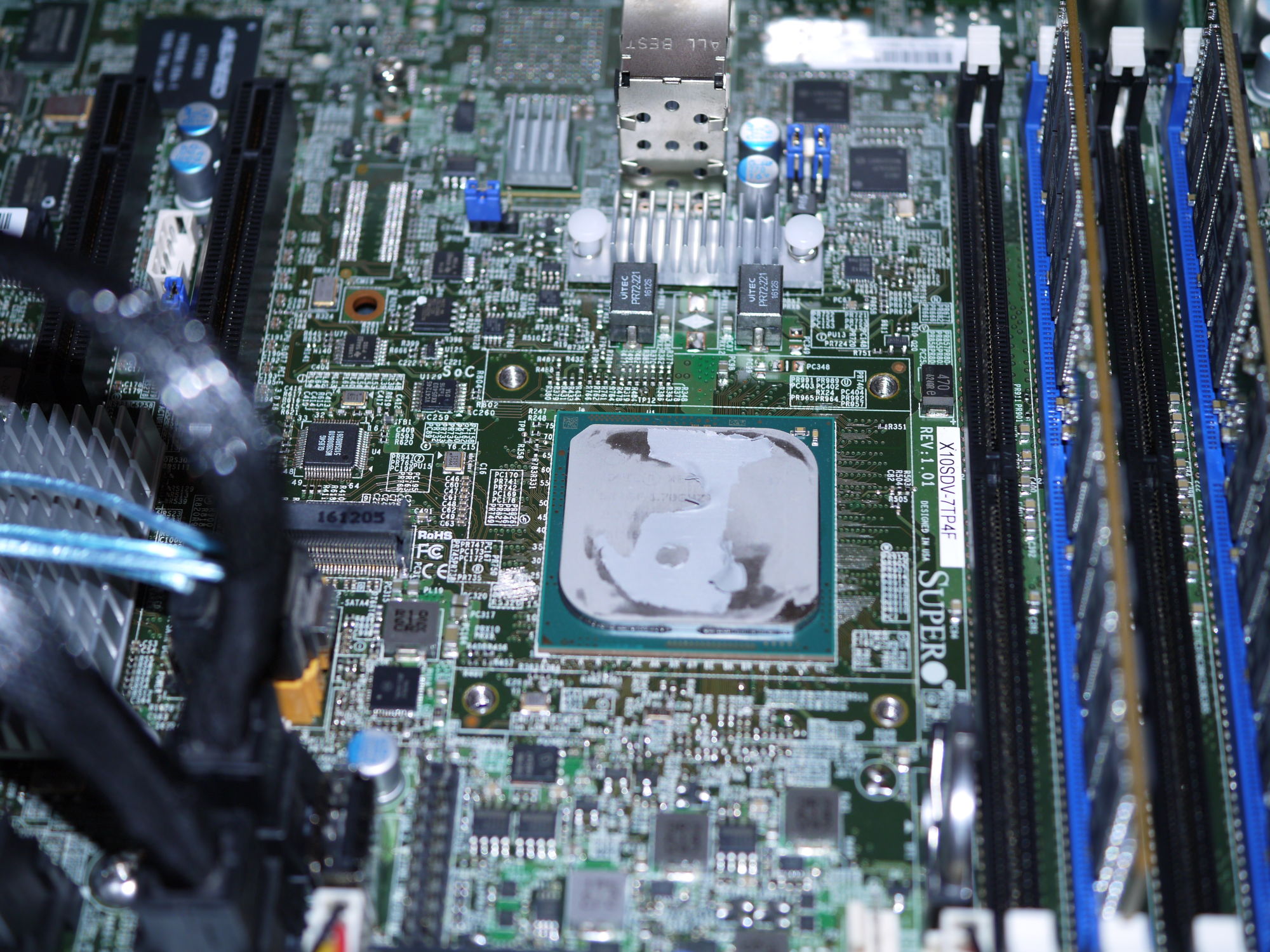 Supermicro X10SDV-7TP4F with the stock heatsink removed
